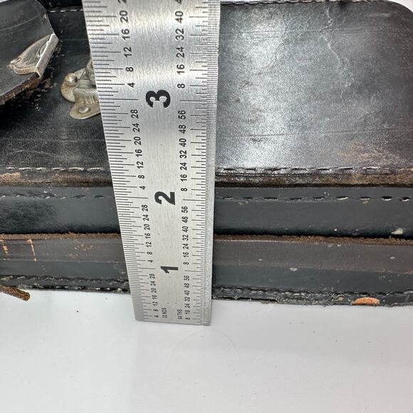 Vintage Folding Bellows Camera with Actus Lens & Leather Case - Picture 9 of 10